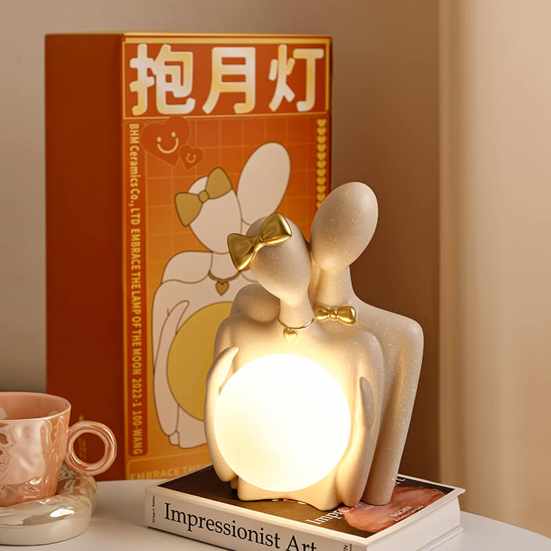 Lighteme Couple Holding Moon Lamp Ornaments