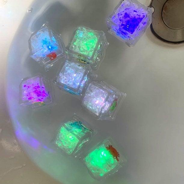 Lighteme LED-Badespielzeugwürfel 9-teilig