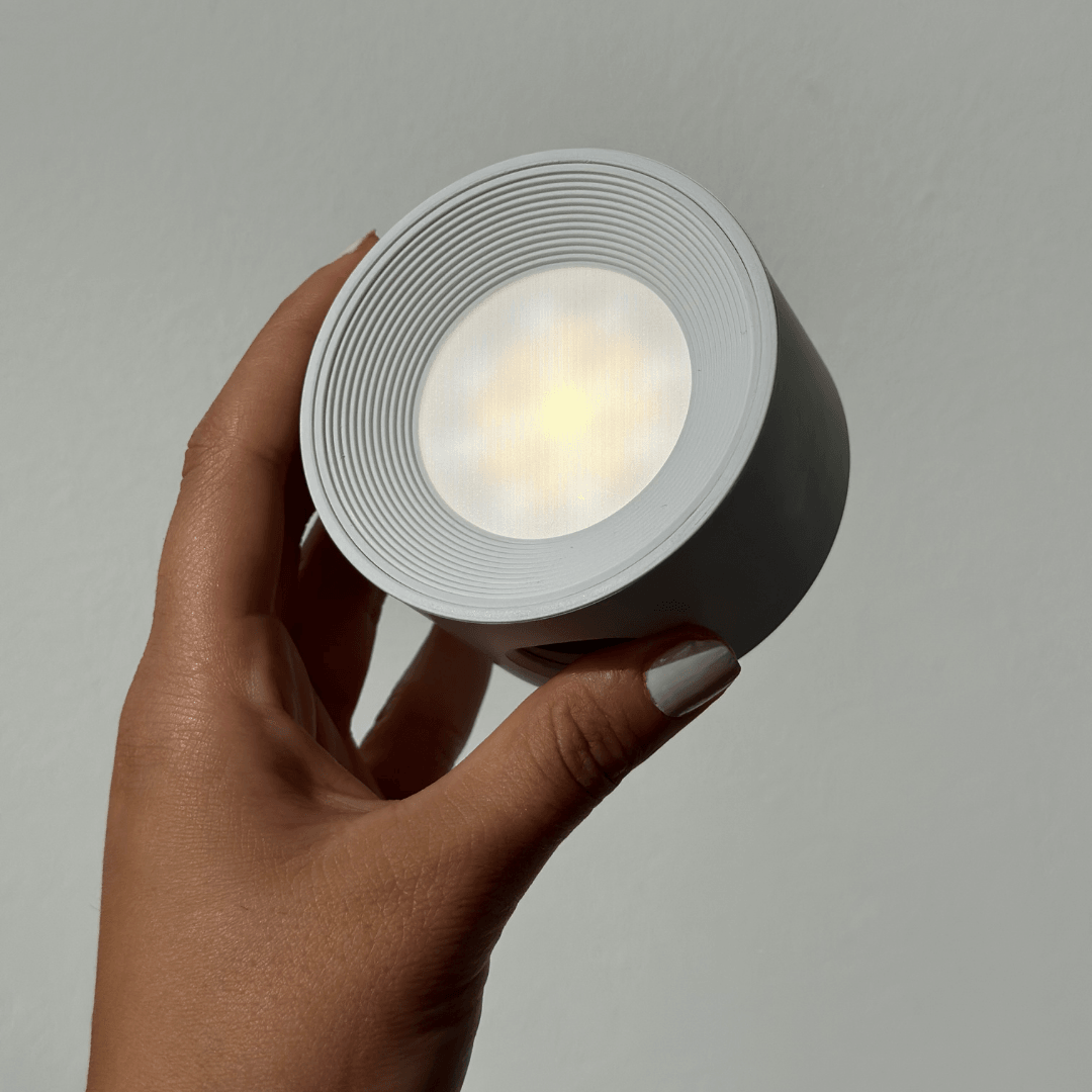 Lighteme LED wall light, wireless