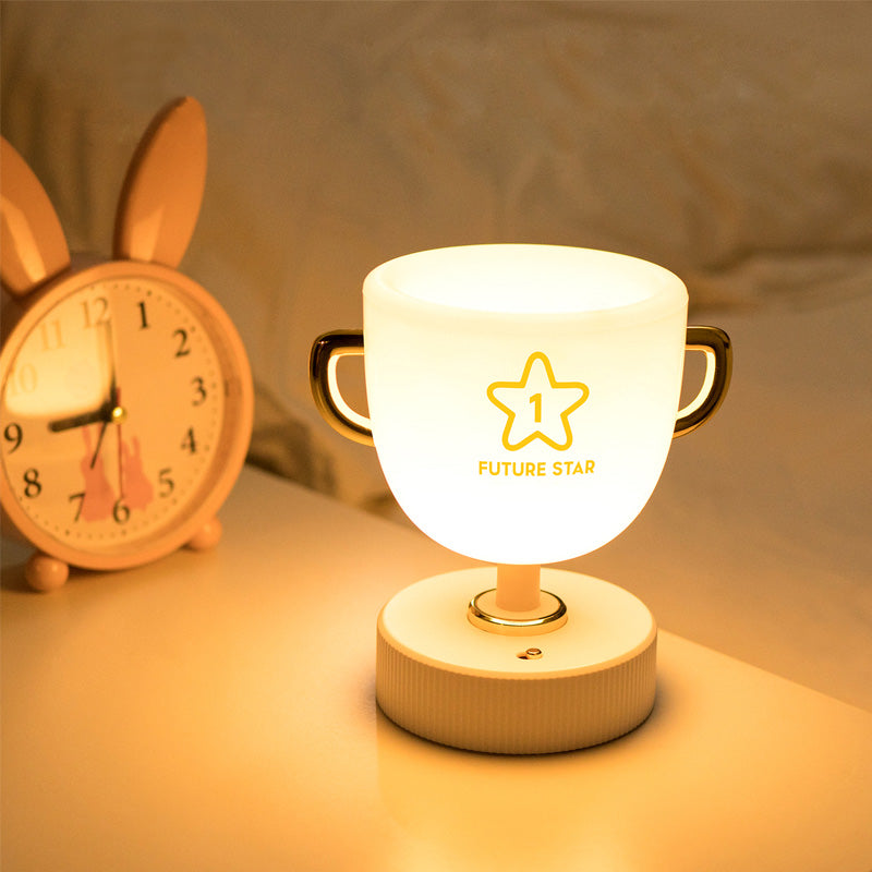 Lighteme Trophy Shape Night Light