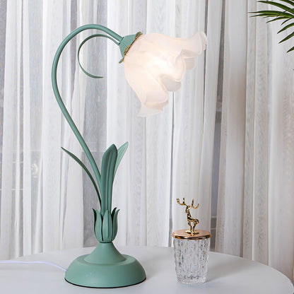 Lampe de table romantique à fleurs Lighteme