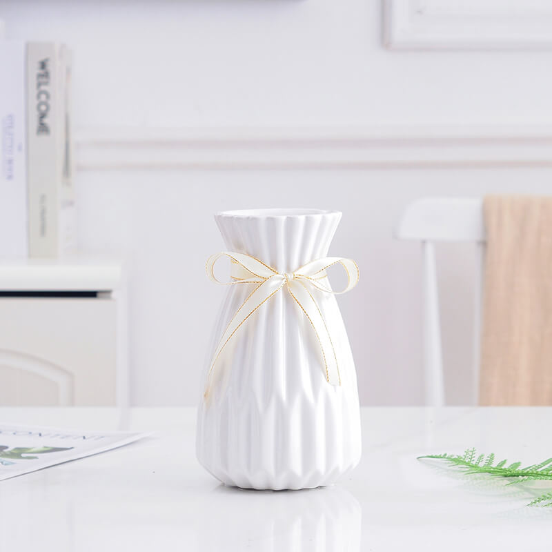 Lighteme Fashion White Porcelain Vase