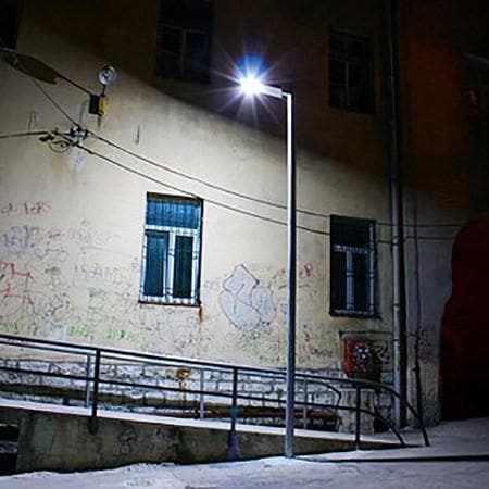 Lighteme 20 Watt Solar Street Light
