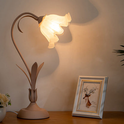 Lampe de table romantique à fleurs Lighteme