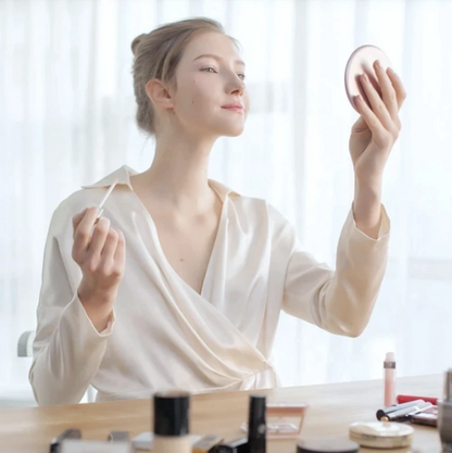 Lighteme Wireless Charging LED Cosmetic Mirror