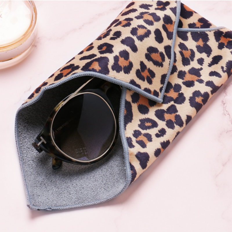 Pochette de protection pliable Lighteme (10 couleurs et 4 tailles)