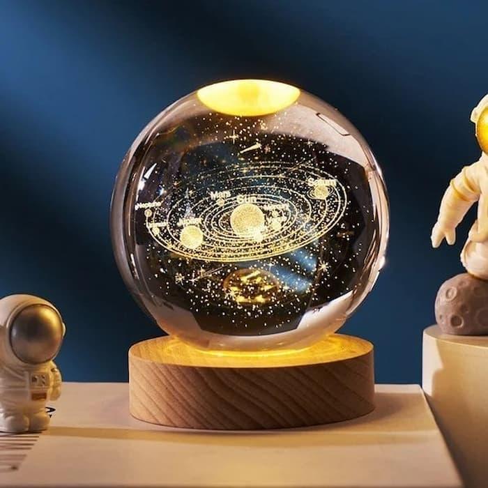 Leuchtender 3D-Kristallglobus von Lighteme – ein Nachtlicht wie kein anderes!