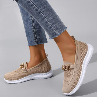 Lighteme Slip on Shoes with Chain For Women