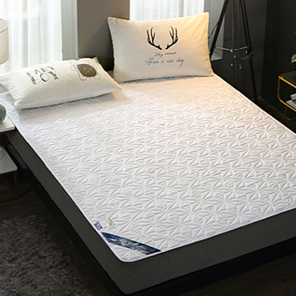 Lighteme Oakbay Waterproof Mattress Cover (4 colors & 3 sizes)