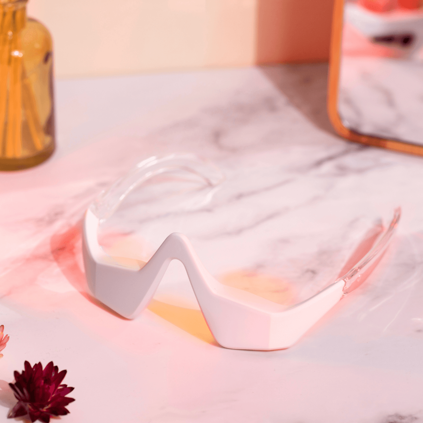 Lighteme Ultra Eyecare - Get rid of dark circles and bags under the eyes at home