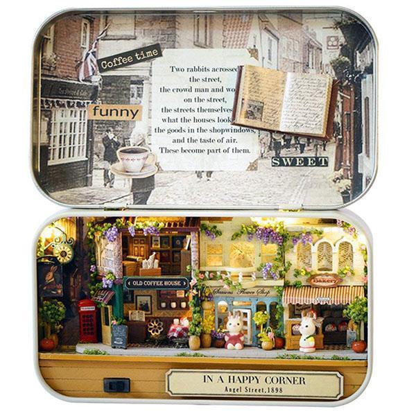 Lighteme DIY Christmas Miniature Dollhouse (3 styles)