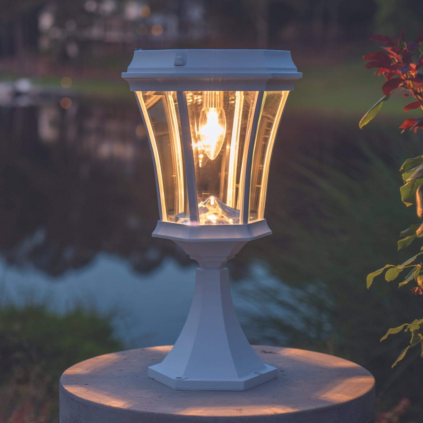 Lighteme White Solar Lamp Post Lights - Bulb Solar Lamp