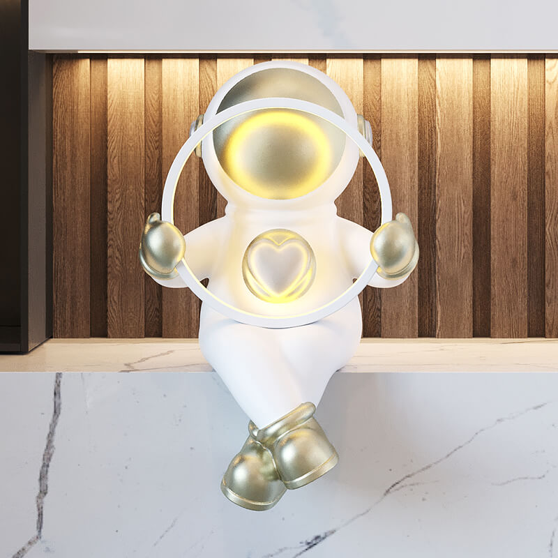 Lighteme Astronaut Silhouette Tischlampe aus Kunstharz