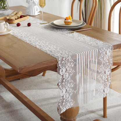 Chemin de table creux en macramé à fleurs Lighteme