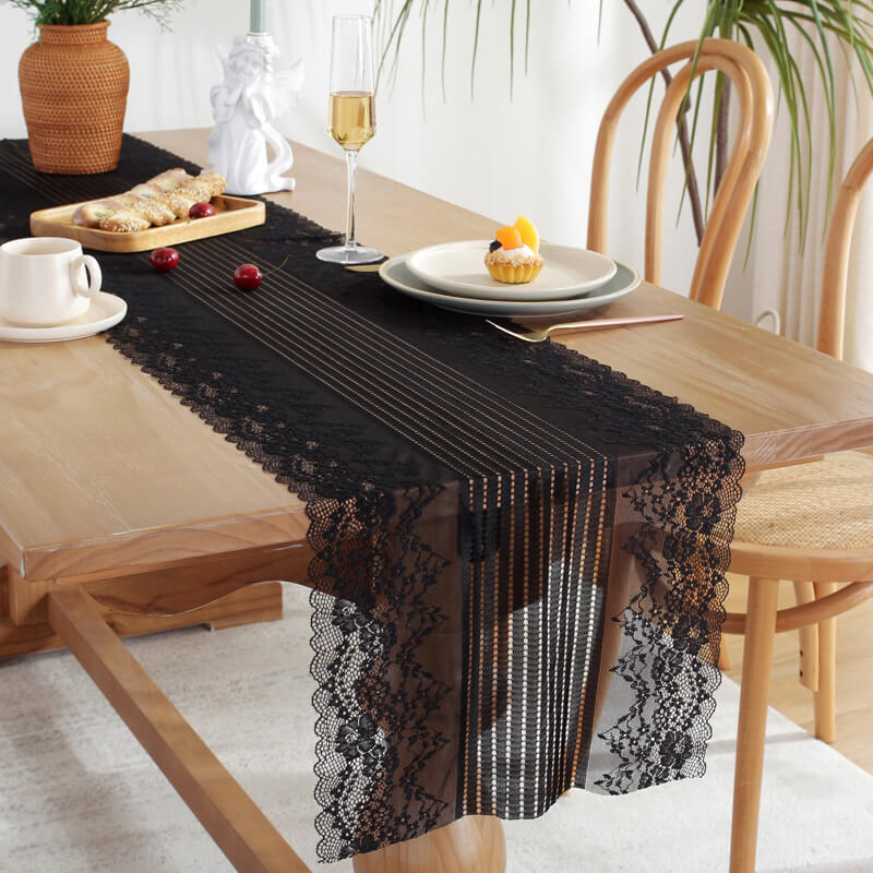 Chemin de table creux en macramé à fleurs Lighteme