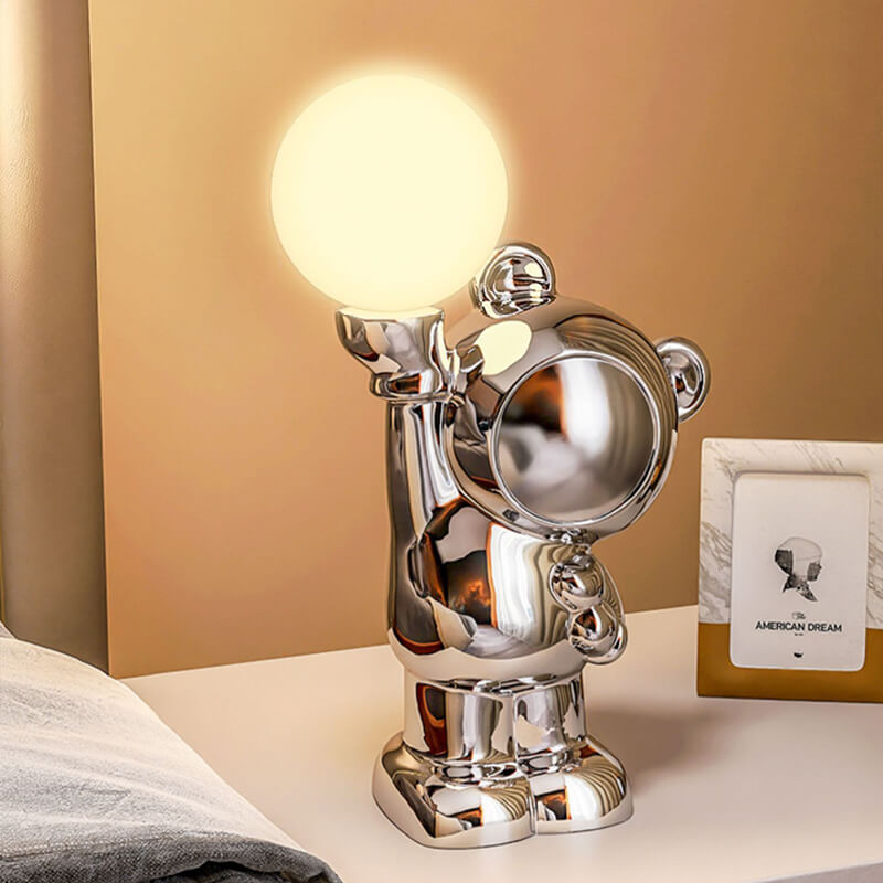 Lighteme Bigfoot Resin Desk Lamp