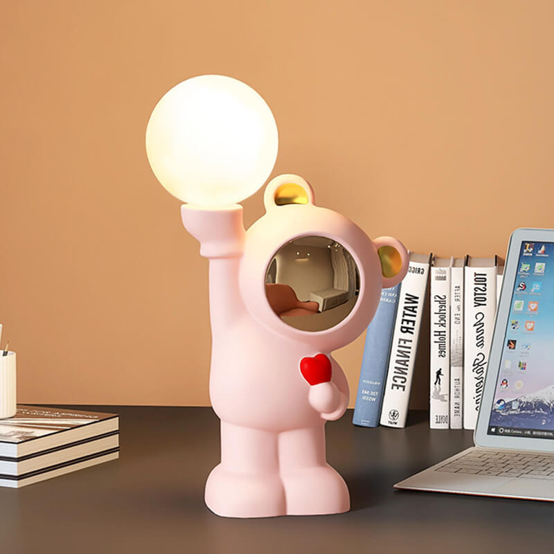 Lighteme Bigfoot Resin Desk Lamp