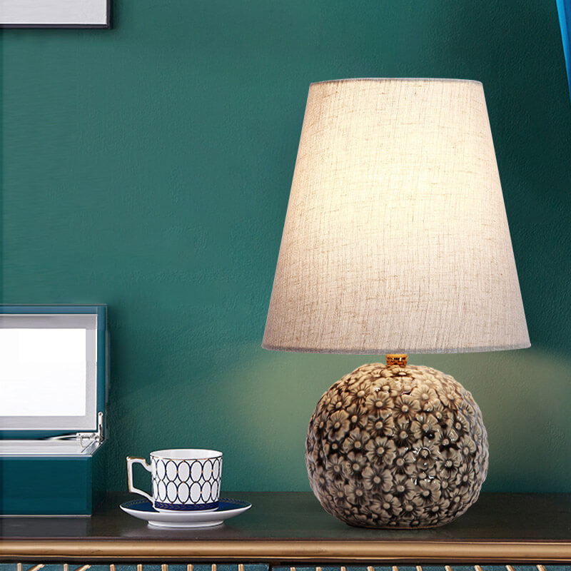 Lighteme Carved Flower Ceramic Table Lamp