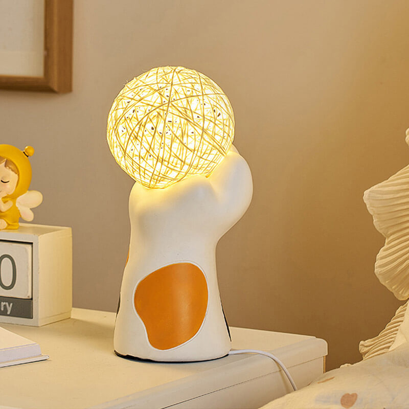 Lighteme Cat Claw Sepak Takraw Ball Lamp