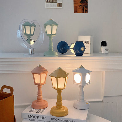 Lighteme Creative Street Lamp Shape Night Lamp
