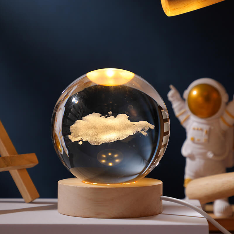 Lighteme Crystal Ball Night Light