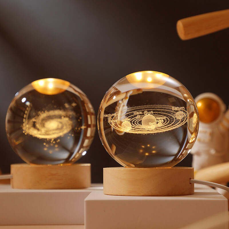 Lighteme Crystal Ball Night Light