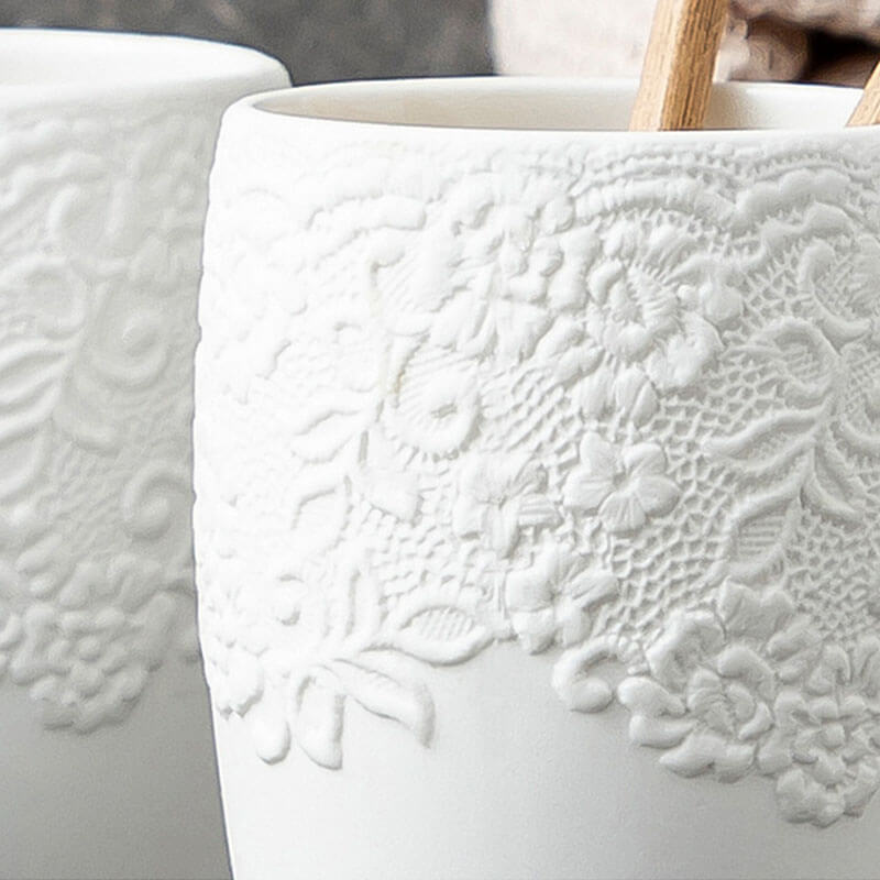 Lighteme Embossed Ceramic Bathroom Set