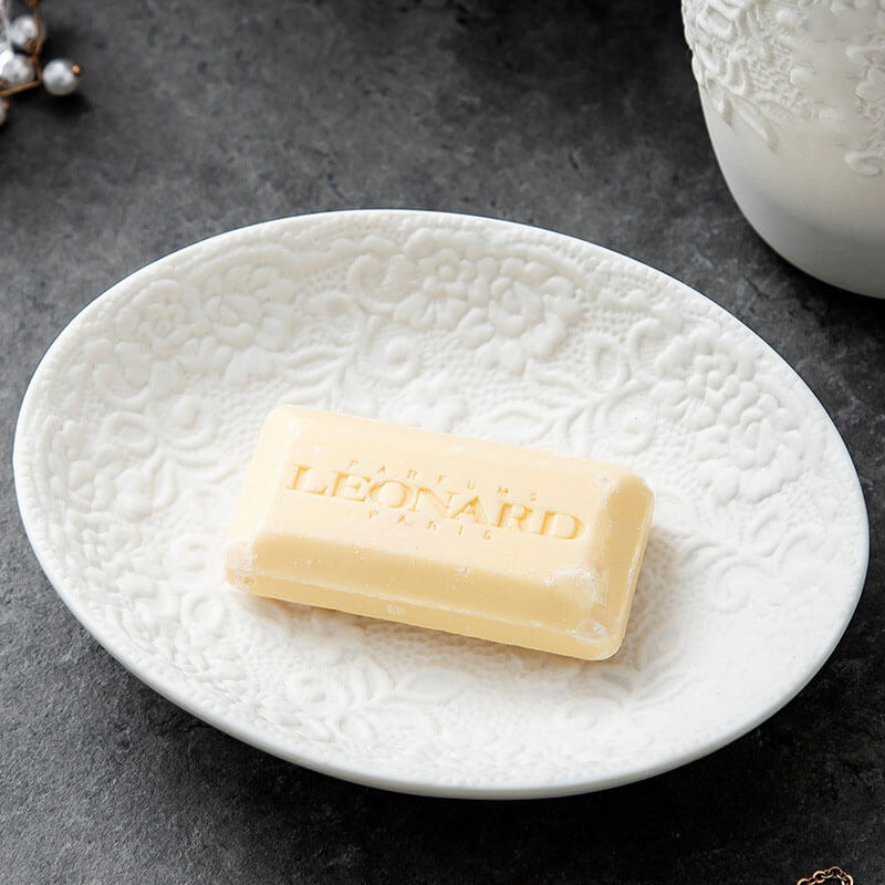 Lighteme Embossed Ceramic Bathroom Set