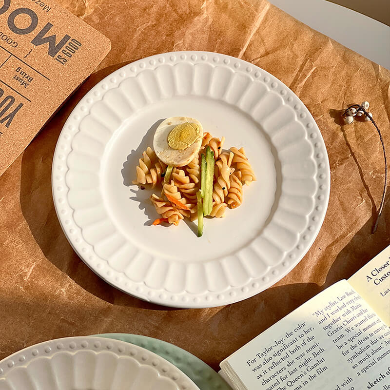 Lighteme Embossed Simple Ceramic Dinner Plate