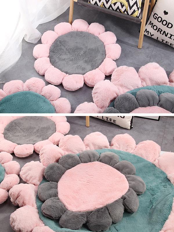 Lighteme  Flower Shape Fine Plush Pet Mat Pad (3 colors & 2 sizes)