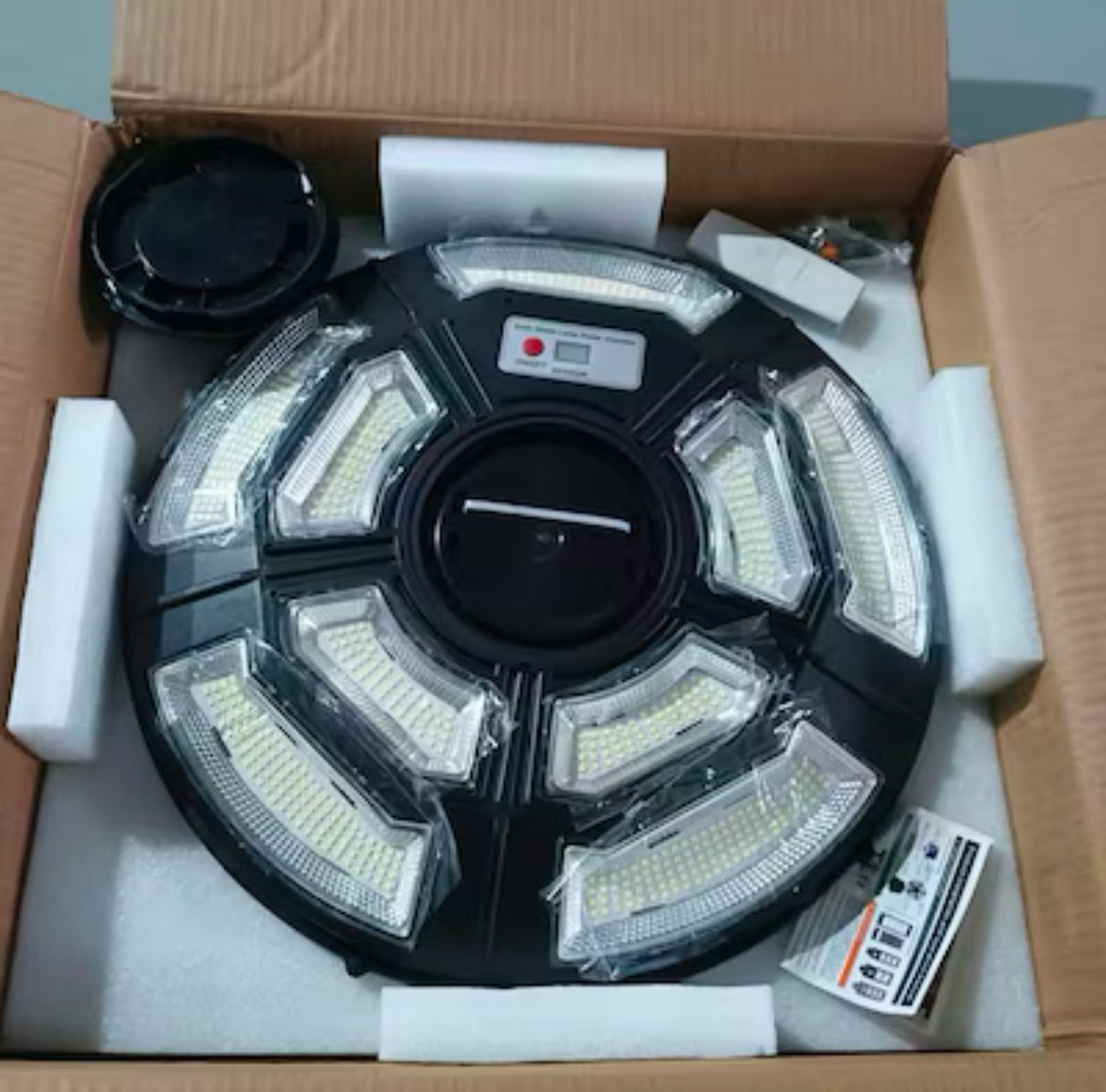 Lighteme 1500W Solar UFO Motion Sensor All in one Solar Garden Street Light With Remote Control