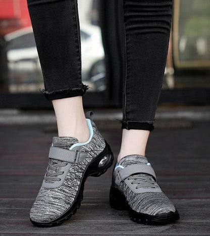 Lighteme Fashionable casual sneakers For Mens and Womens