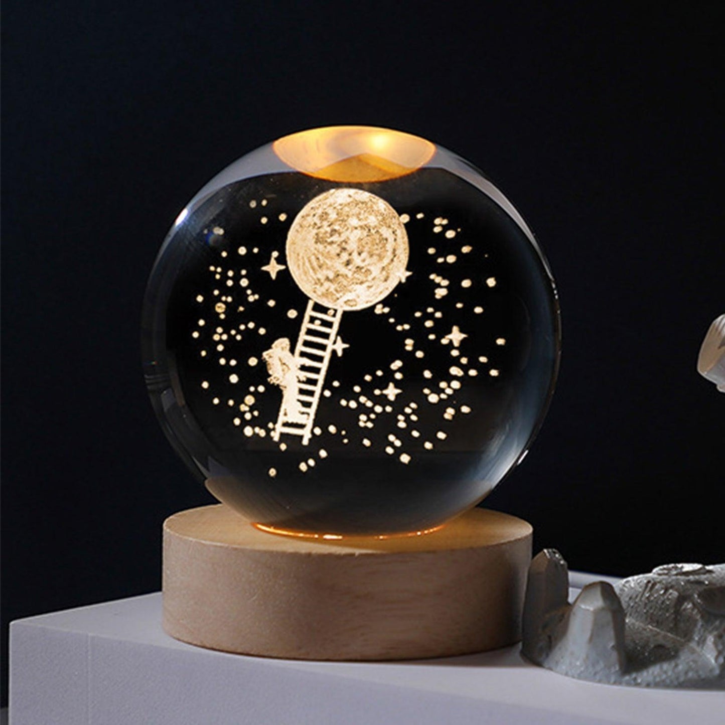 Lighteme Mini-Nachtlicht mit Kristallkugel