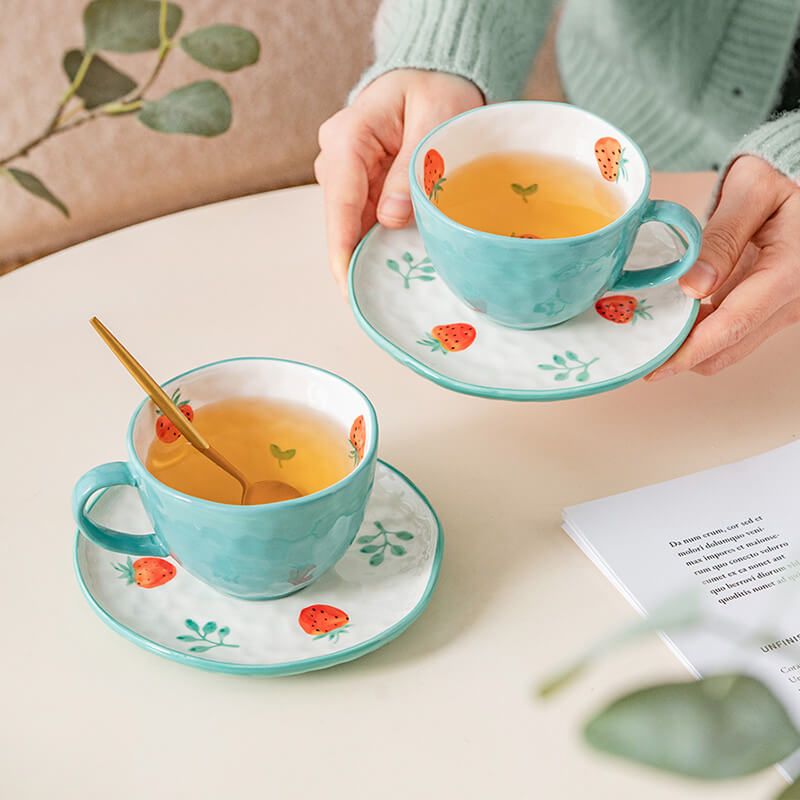 Lighteme Hand Painted Strawberry Ceramic Teapot Set