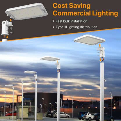 Lighteme 300 W LED-Straßen-/Parkplatzleuchte mit Festverdrahtung, 45.000 lm, gewerbliche Beleuchtung mit Einschubmontage, IP65, 5.000 K, Dämmerungssensor