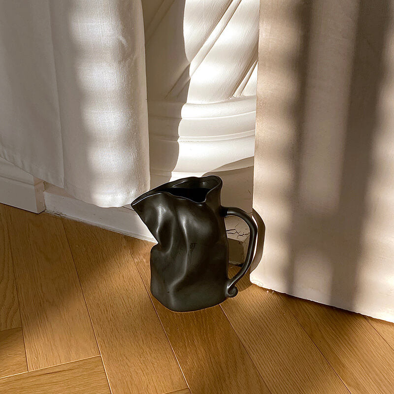 Vase en céramique plissé irrégulier Lighteme