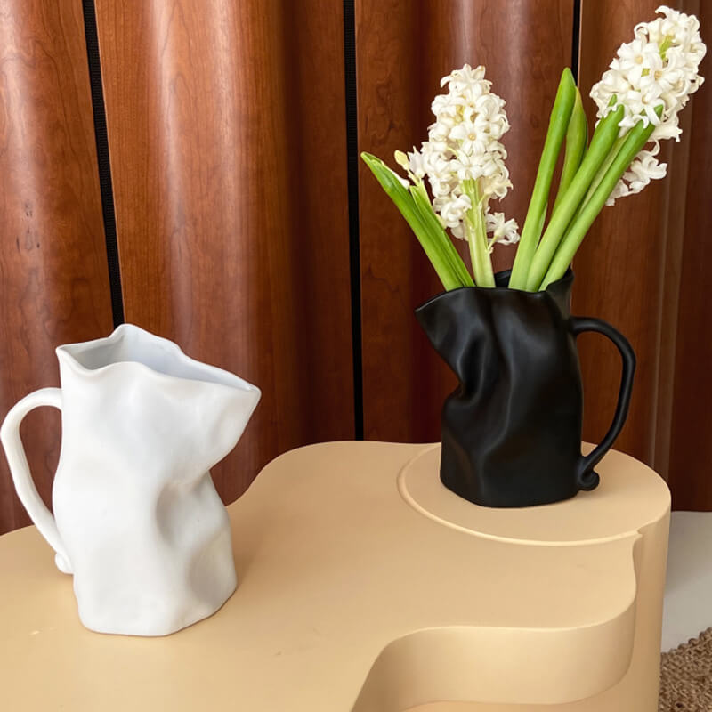 Vase en céramique plissé irrégulier Lighteme