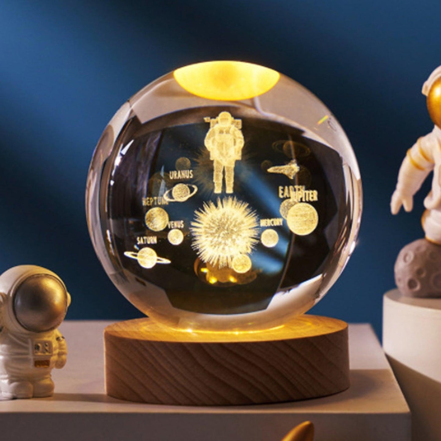 Lighteme Mini-Nachtlicht mit Kristallkugel