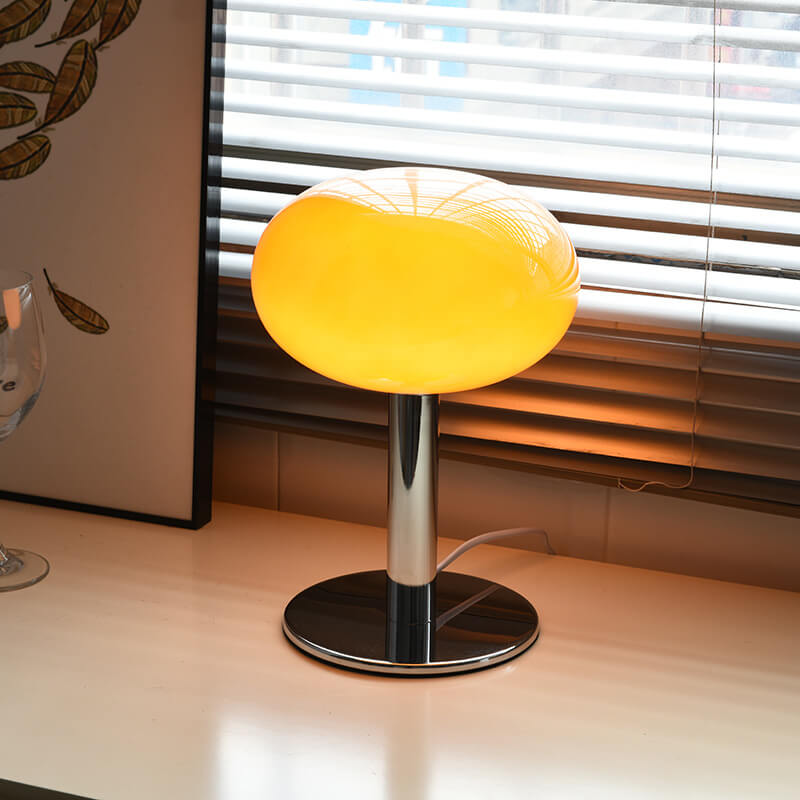 Lampe de table en verre coloré Lighteme Macaron