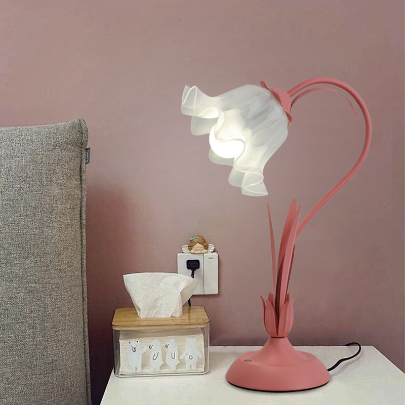 Lampe de table romantique à fleurs Lighteme