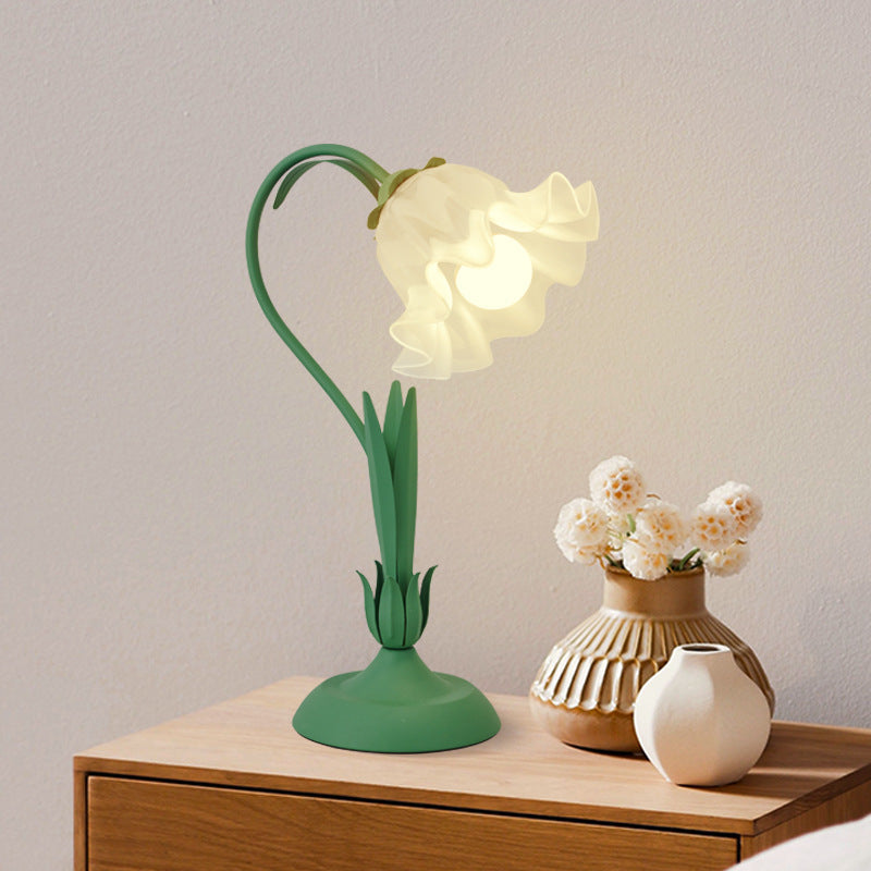 Lampe de table romantique à fleurs Lighteme