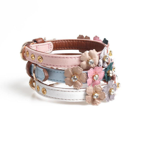 Lighteme PU Hundehalsband mit Blumenmuster (4 Farben &amp; 2 Größen)
