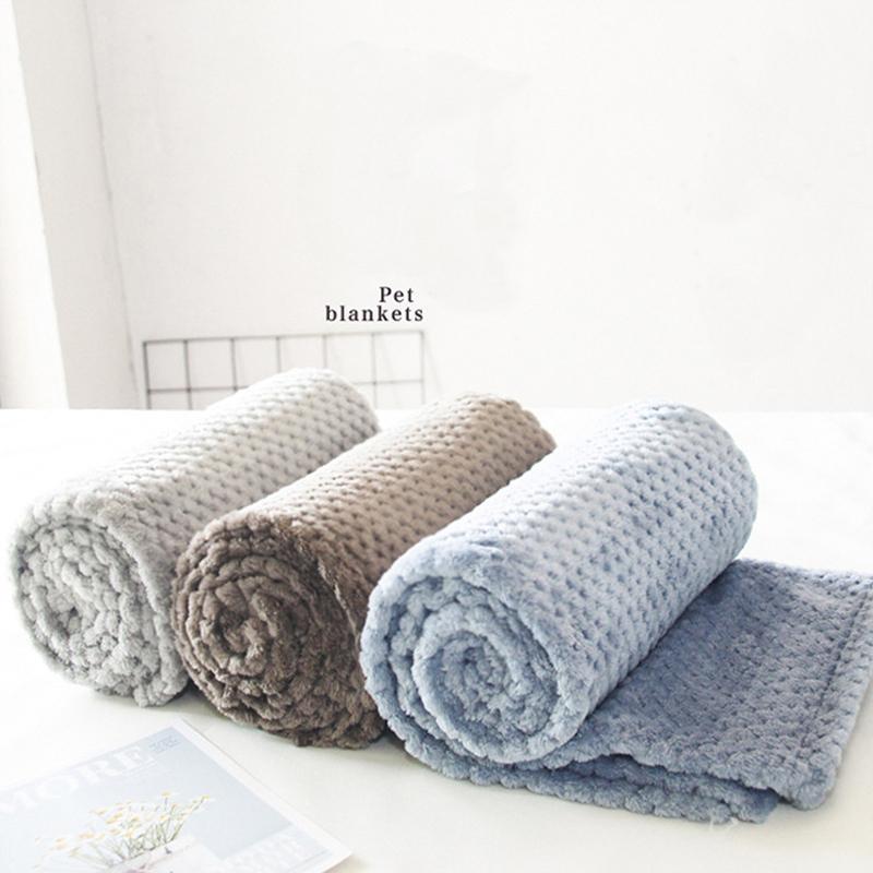 Lighteme Pet Blanket Autumn Winter Sleeping Mat (3 colors & 2 sizes)