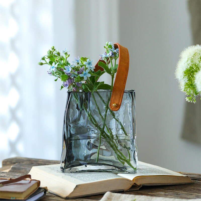 Vase en verre plissé Lighteme