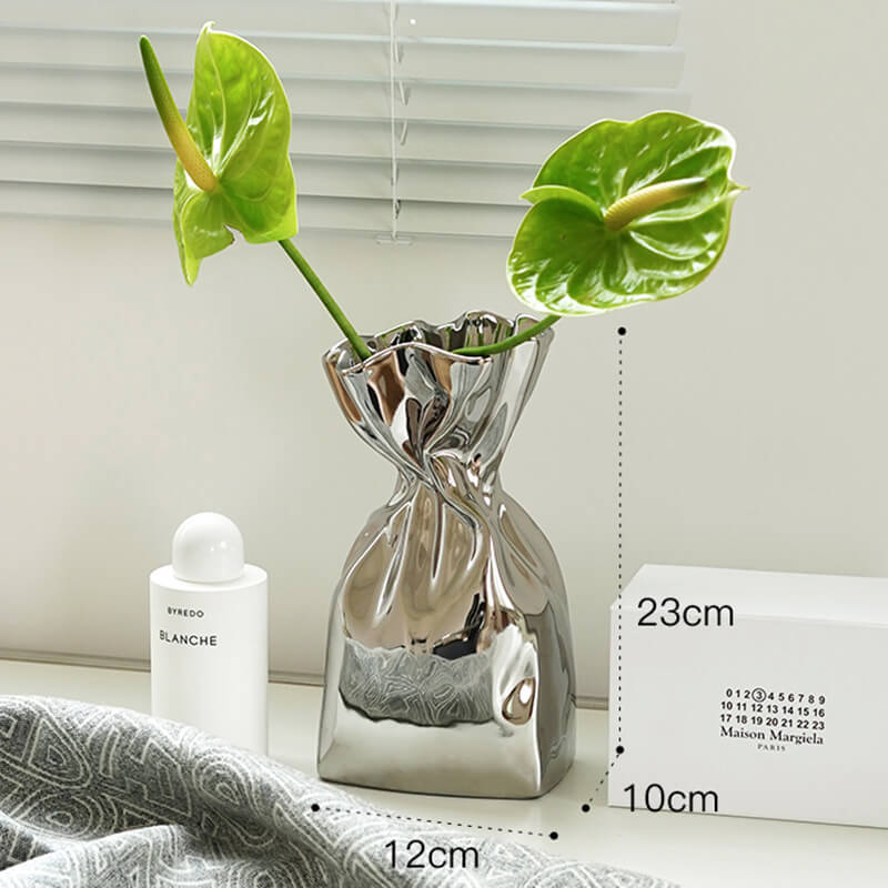 Lighteme Pleated Ceramic Vase