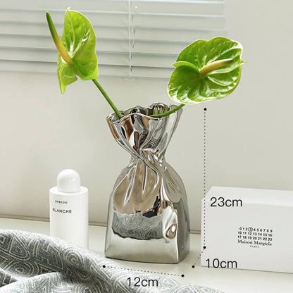 Lighteme Pleated Ceramic Vase
