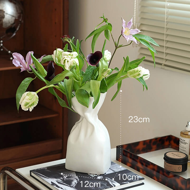 Lighteme Pleated Ceramic Vase