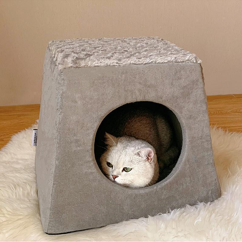 Lighteme Removable Mat Cat Safety Sofa House (2 colors)