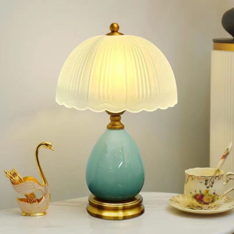 Lighteme Retro Ceramic Table Lamp