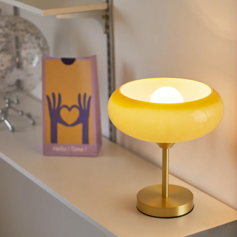 Lighteme Retro Egg Tart Tischlampe